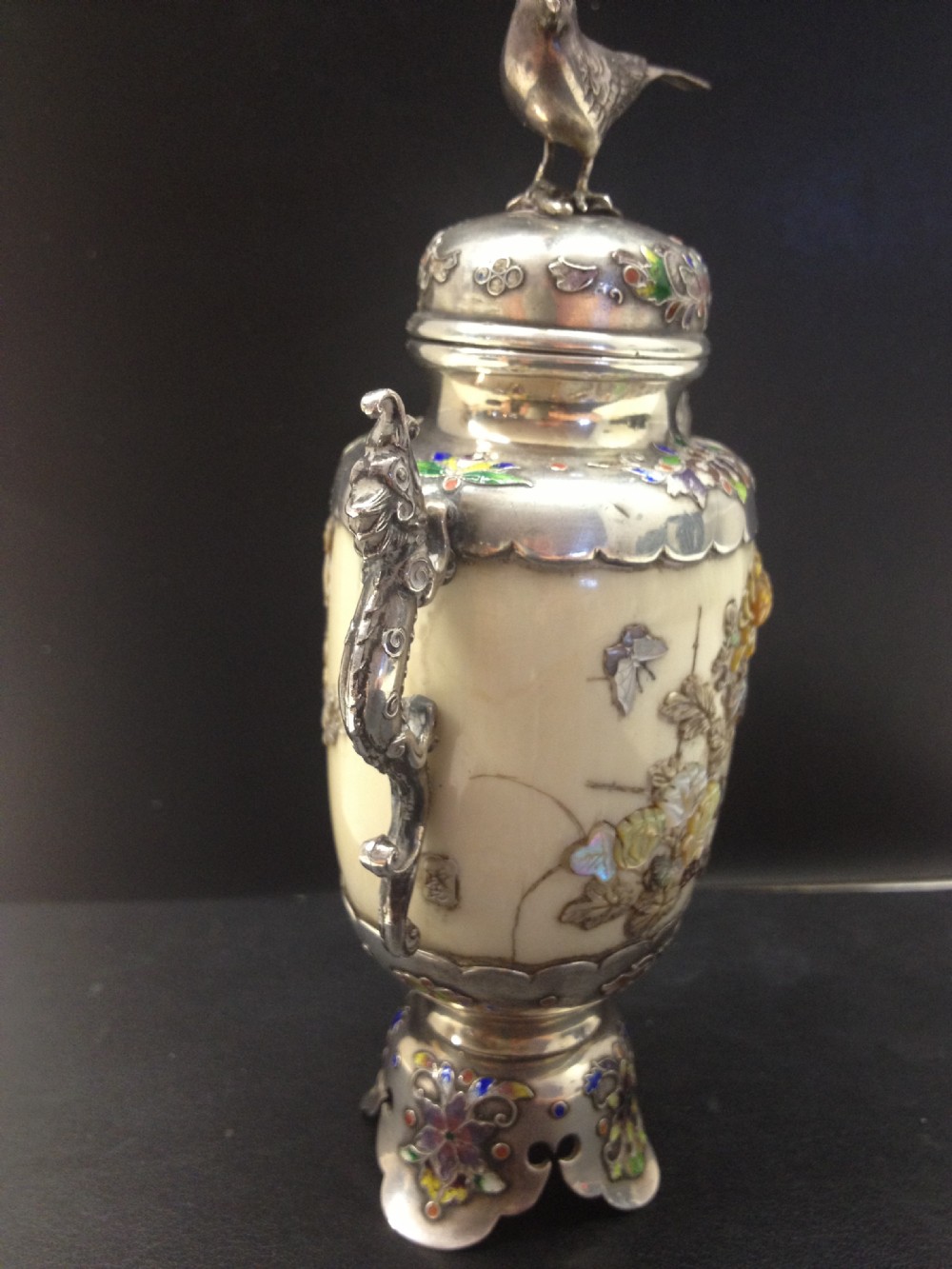 FABULOUS JAPANESE SILVER & IVORY SHIBAYAMA TUSK VASE View VII