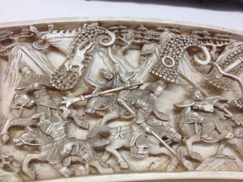 FANTASTIC CHINESE IVORY TABLE SCREEN ON HARDWOOD STAND View XI