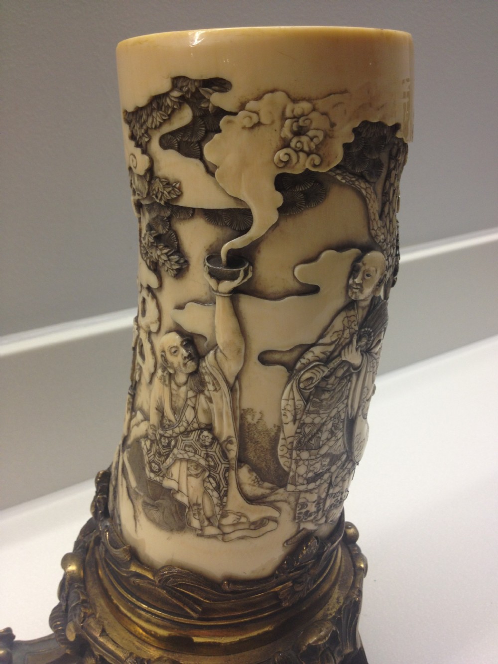MAGNIFICENT QUALITY PAIR OF JAPANESE IVORY TUSK VASES MEIJI 1868-1912 View XI