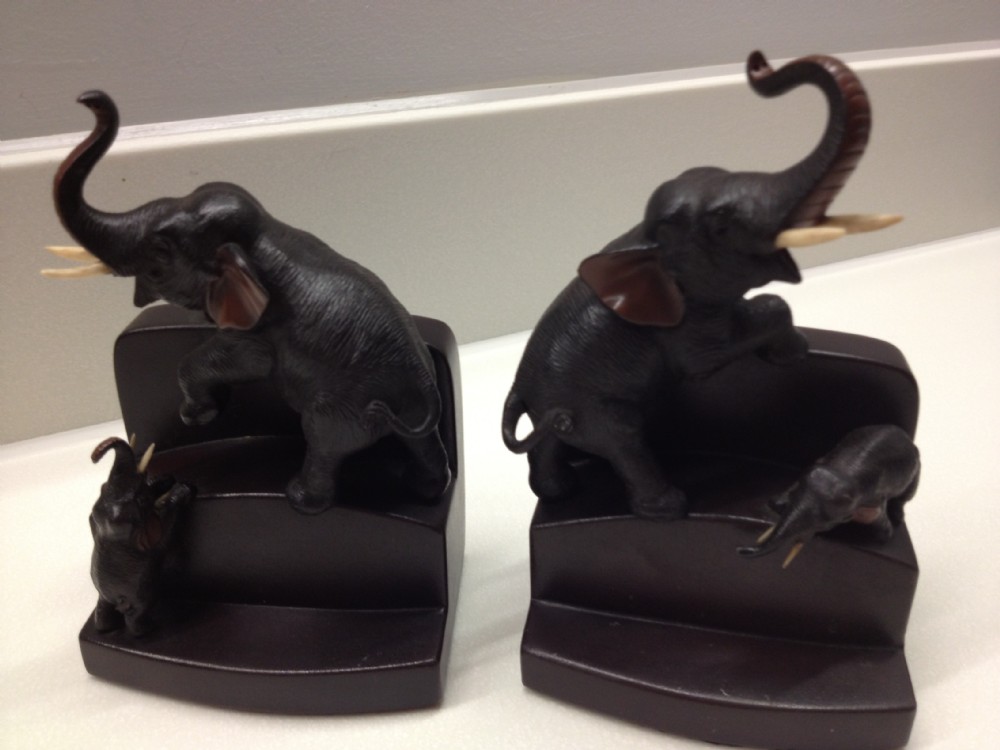 GREAT PAIR OF JAPANESE BRONZE ELEPHANT BOOKENDS- MEIJI PERIOD SIGNED View VIII