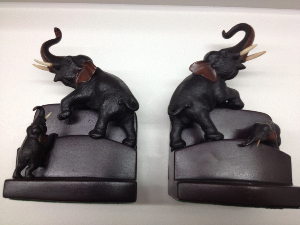 GREAT PAIR OF JAPANESE BRONZE ELEPHANT BOOKENDS- MEIJI PERIOD SIGNED View IX