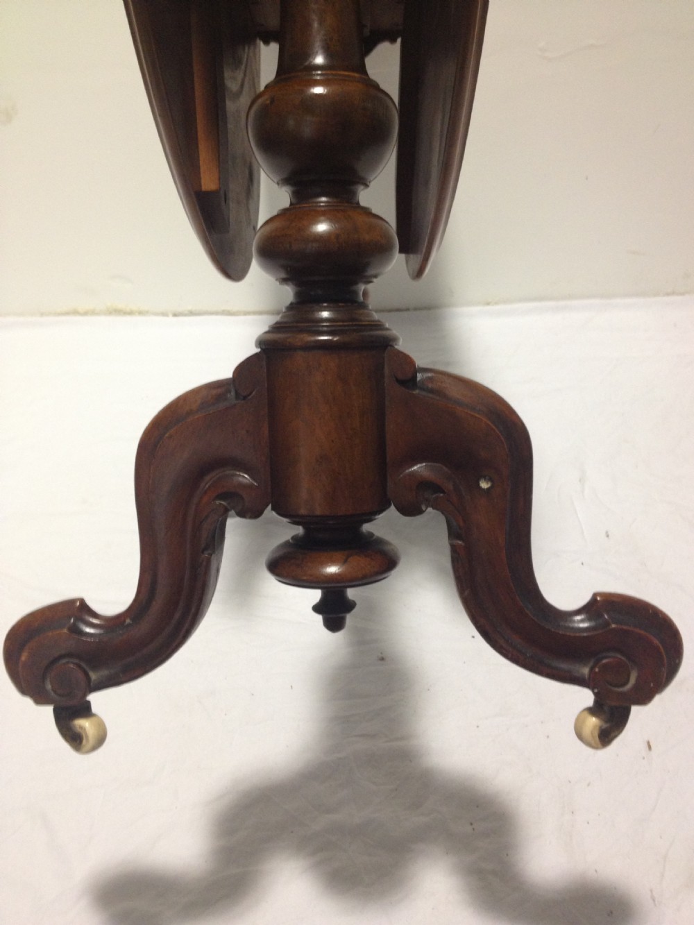 NOW HALF PRICE !! SUPER QUALITY VICTORIAN WALNUT SUTHERLAND TABLE View VI
