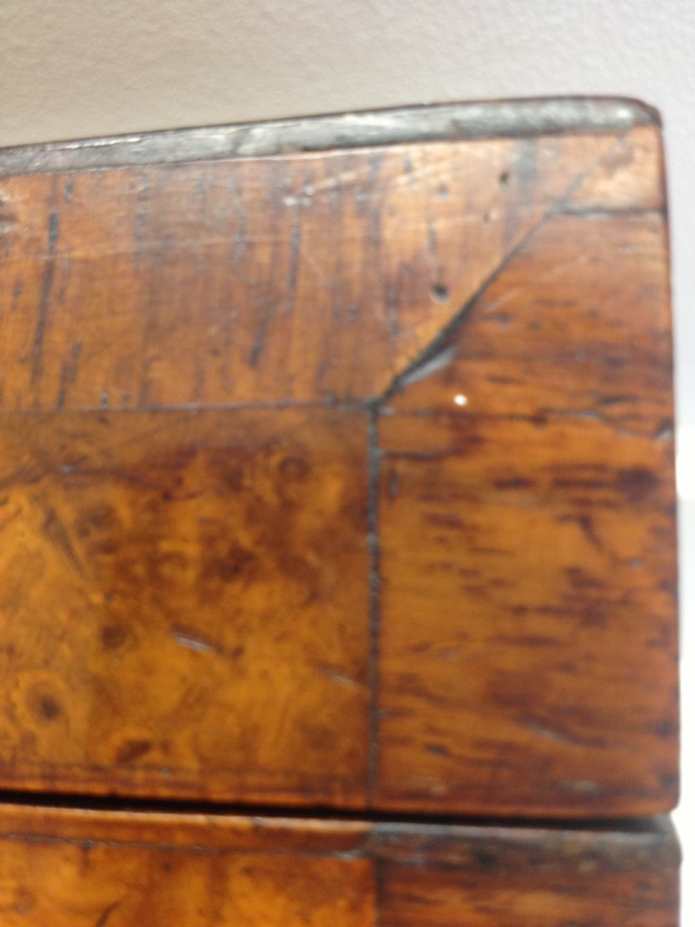 IMPRESSIVE GEORGIAN POLLARD OAK & ROSEWOOD TEA CADDY View XIII