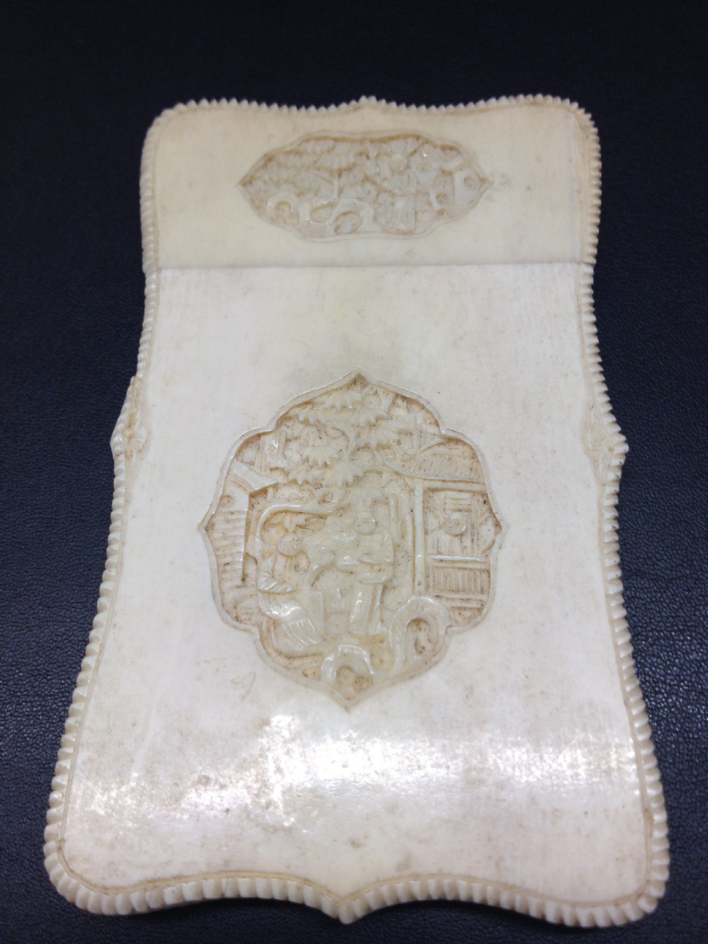 CHINESE CANTONESE IVORY VISITING CARD CASE View III