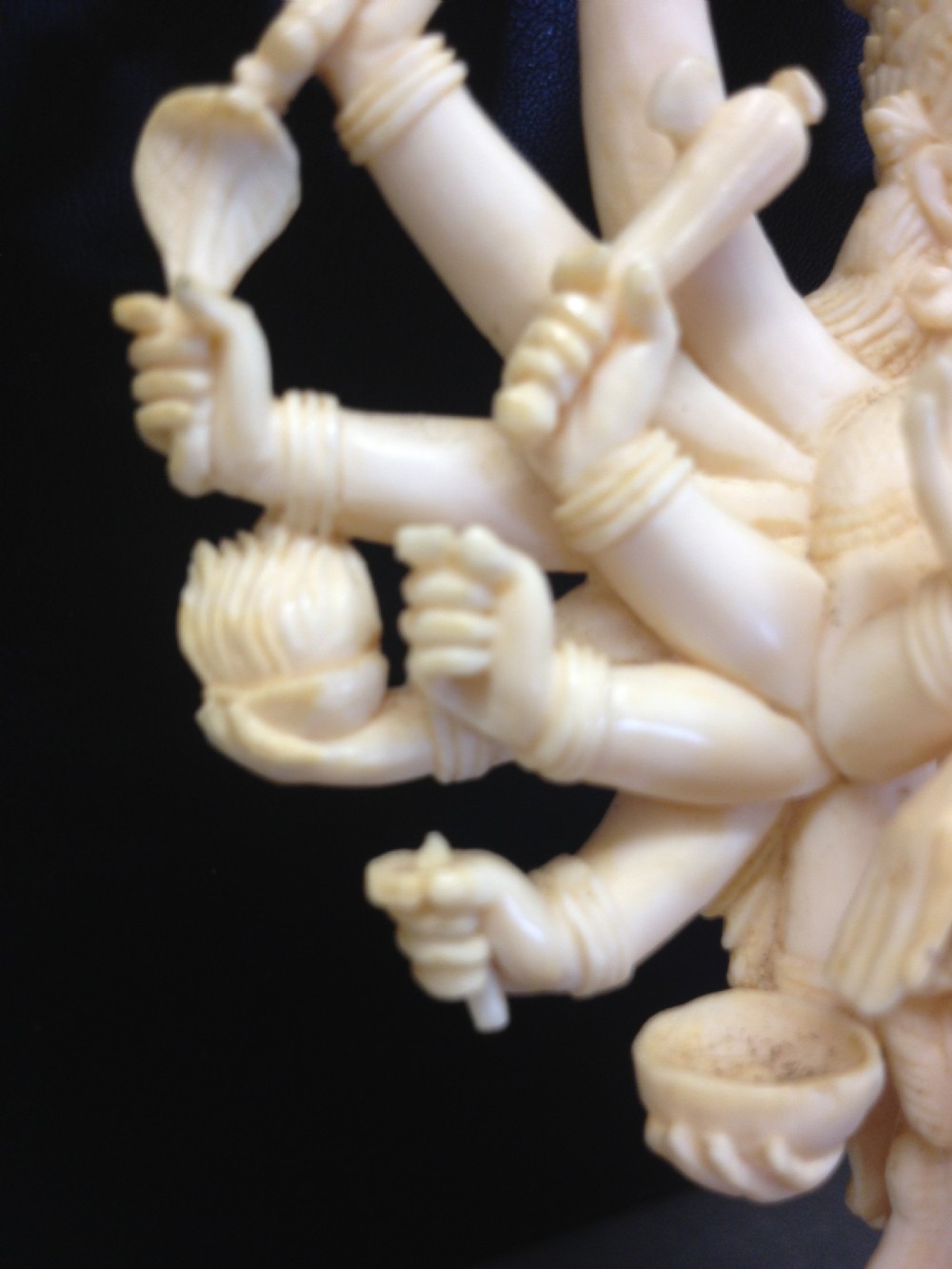 FINE QUALITY INDIAN IVORY CARVING OF VISHNU  View X