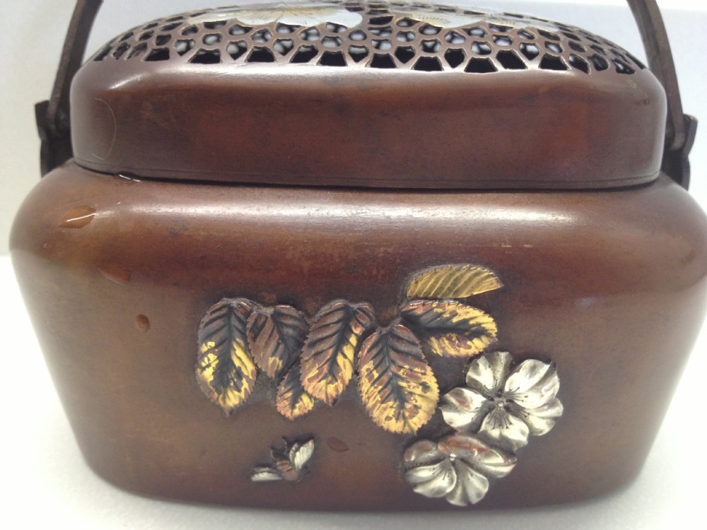JAPANESE BRONZE AND MIXED METAL CRICKET BOX MEIJI PERIOD View IV