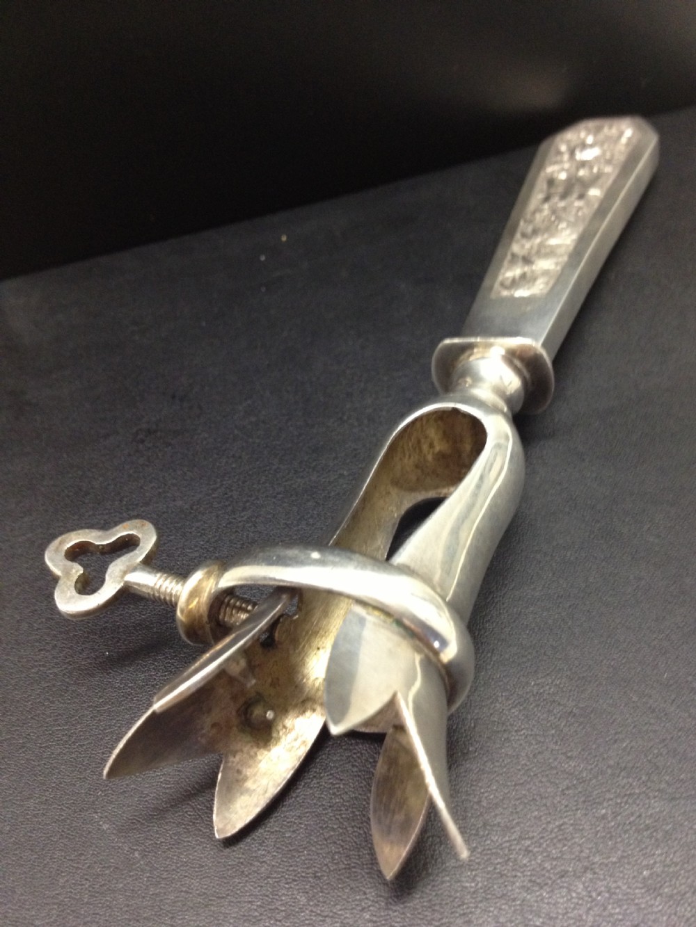 UNUSUAL CHINESE EXPORT SILVER HANDLED HAM HOCK HOLDER View V