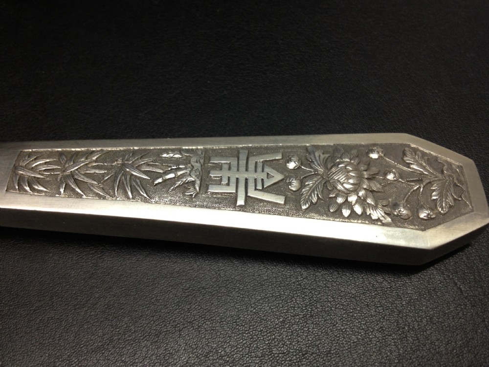 UNUSUAL CHINESE EXPORT SILVER HANDLED HAM HOCK HOLDER View VI