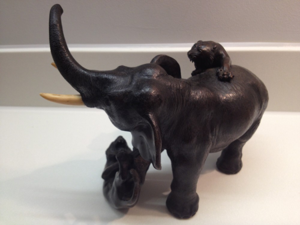 SUPER QUALITY JAPANESE BRONZE ELEPHANT TIGER GROUP MEIJI PERIOD 1868-1912 View V