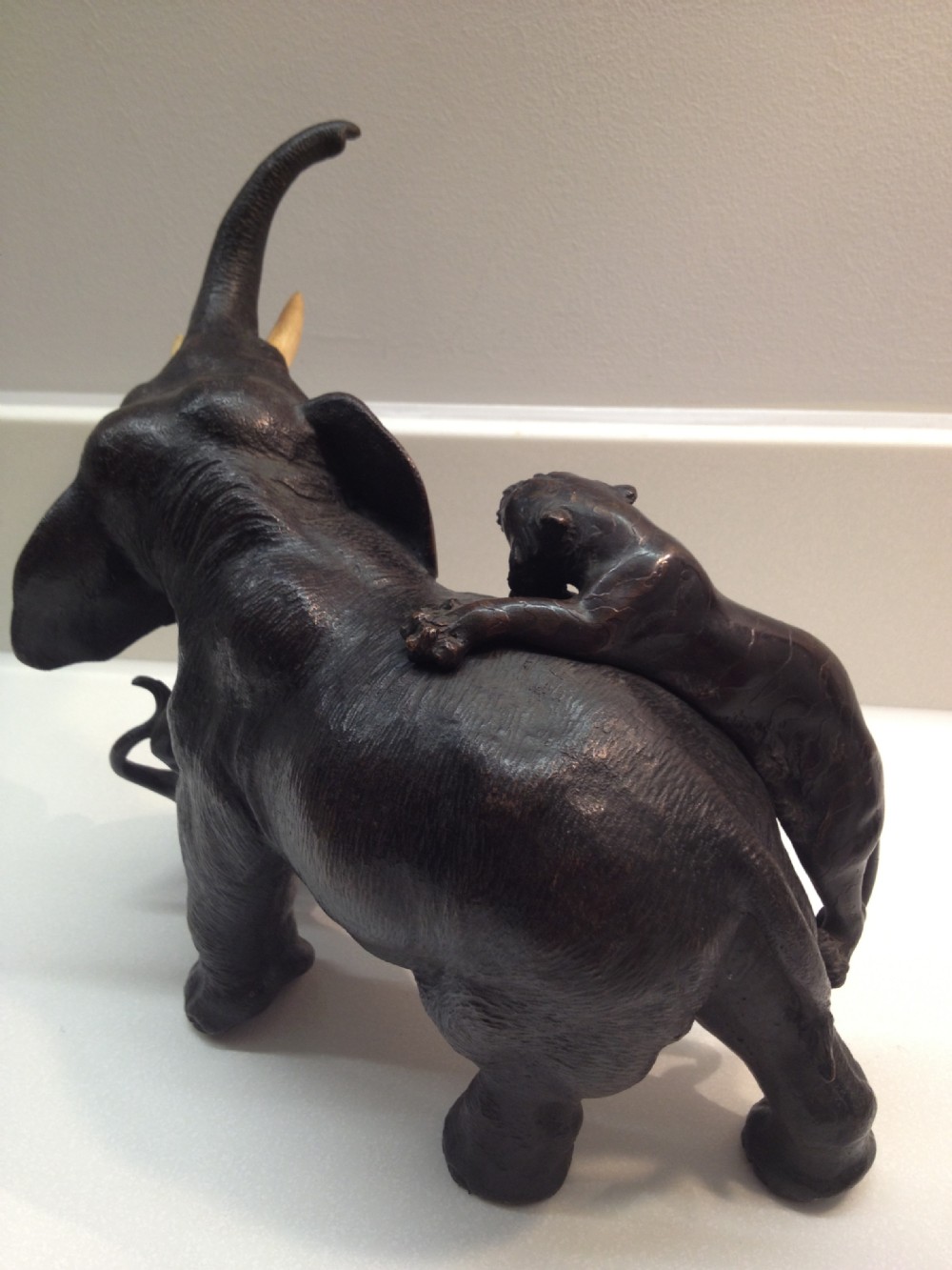 SUPER QUALITY JAPANESE BRONZE ELEPHANT TIGER GROUP MEIJI PERIOD 1868-1912 View VI