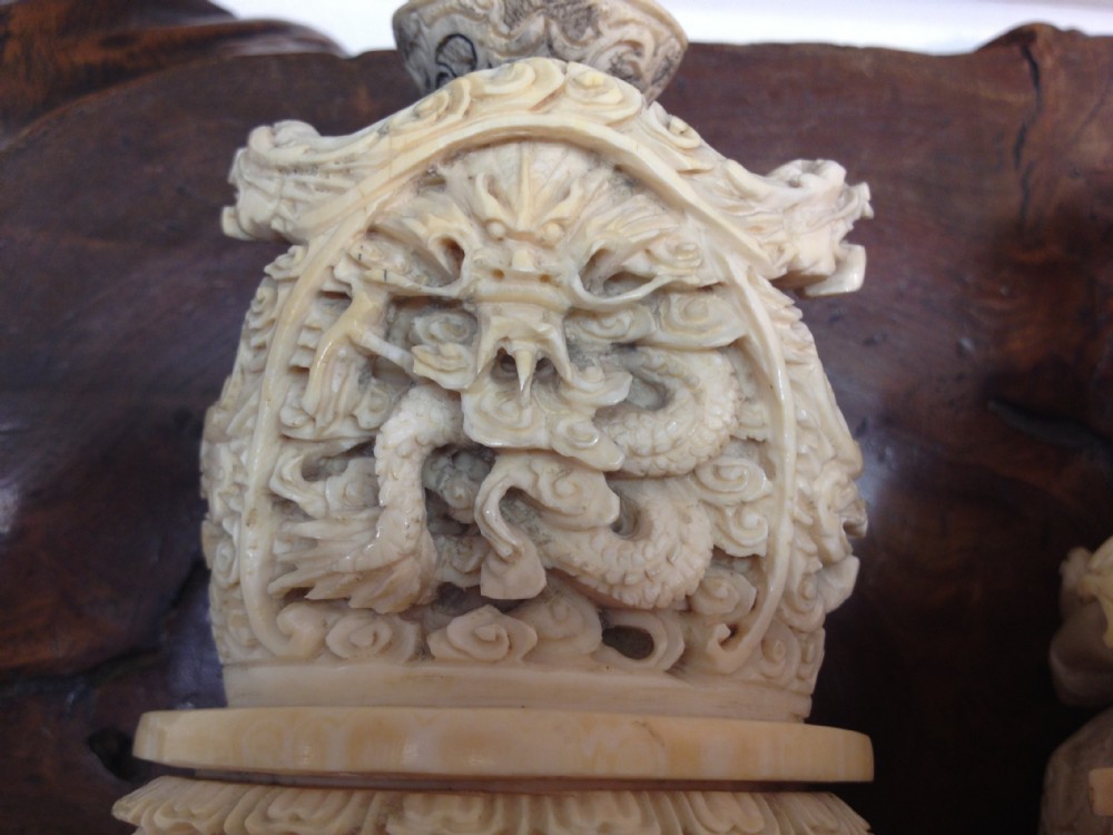 FINE PAIR OF CHINESE IVORY FIGURES EMPORER AND EMPORESS View XIII