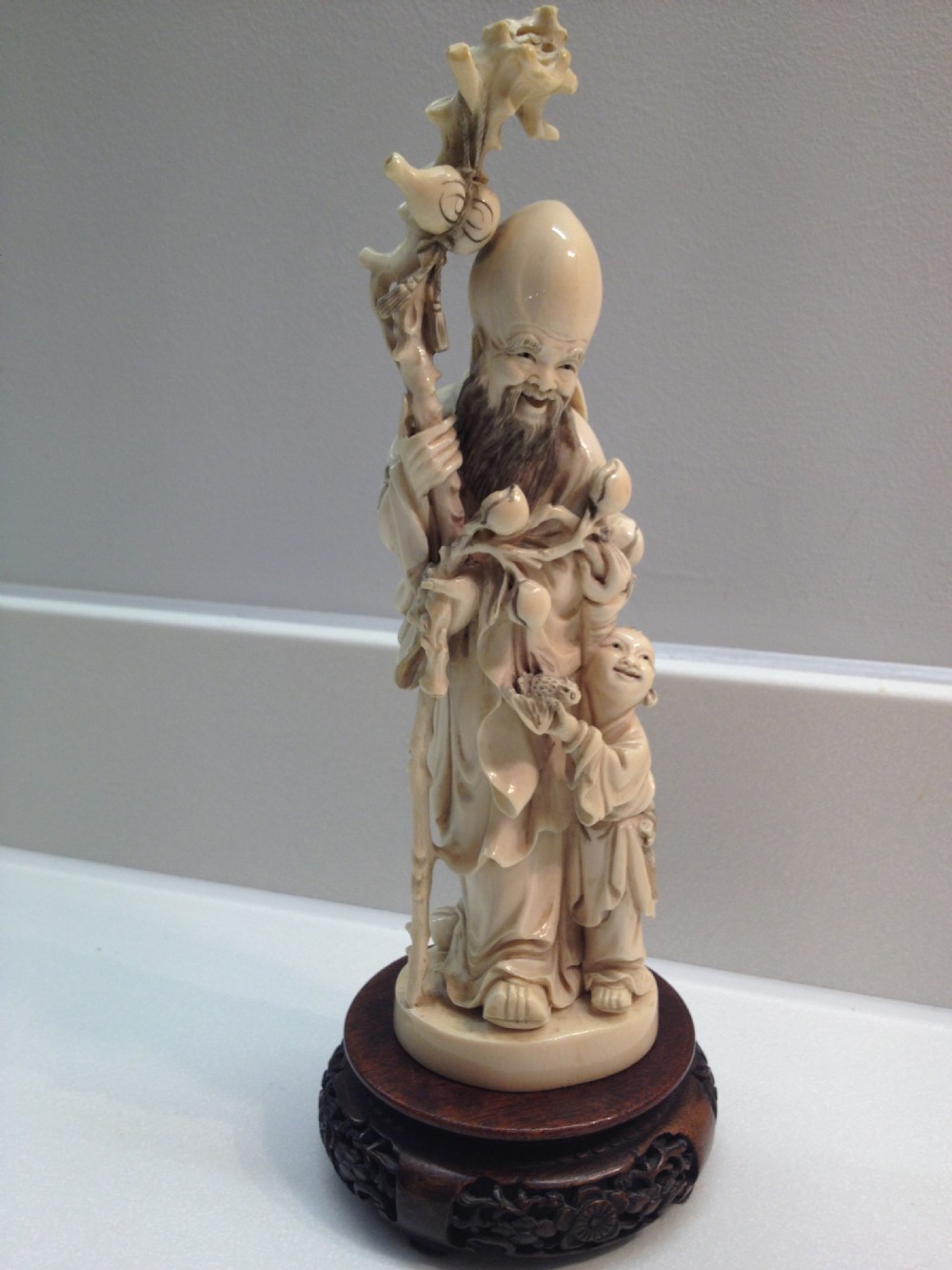 SUPERB QUALITY CHINESE IVORY FIGURE SHOULAO AND HIS ATTENDANT