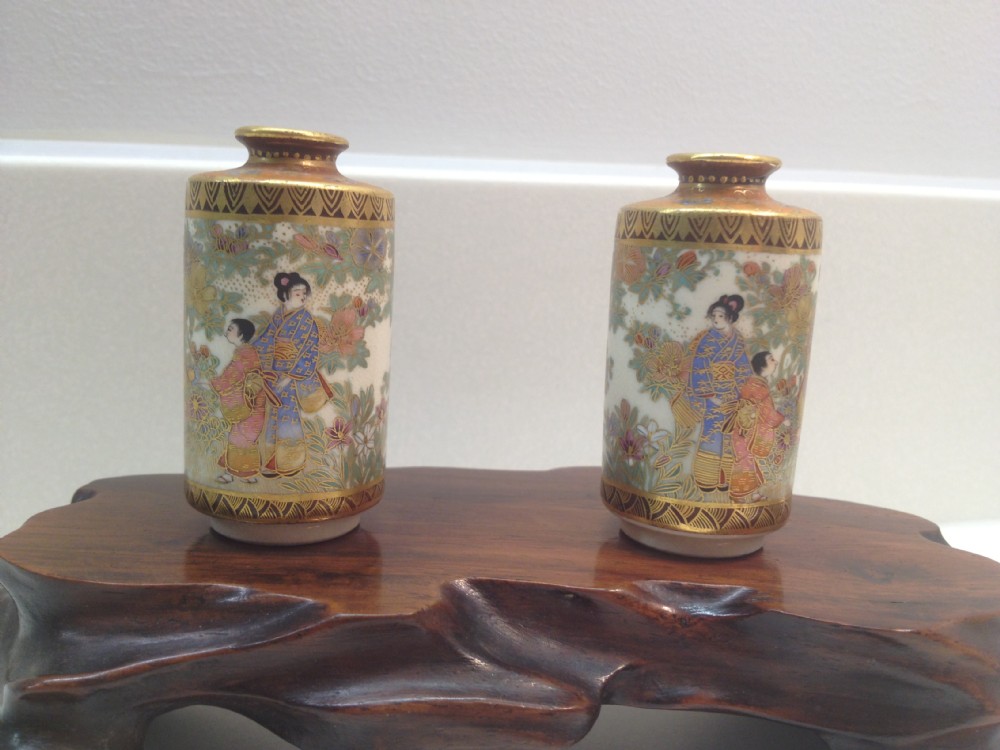 NICE PAIR OF MINIATURE JAPANESE SATSUMA VASES 