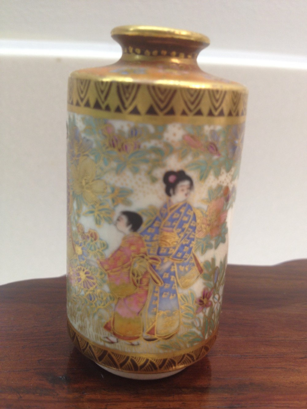 NICE PAIR OF MINIATURE JAPANESE SATSUMA VASES  View II
