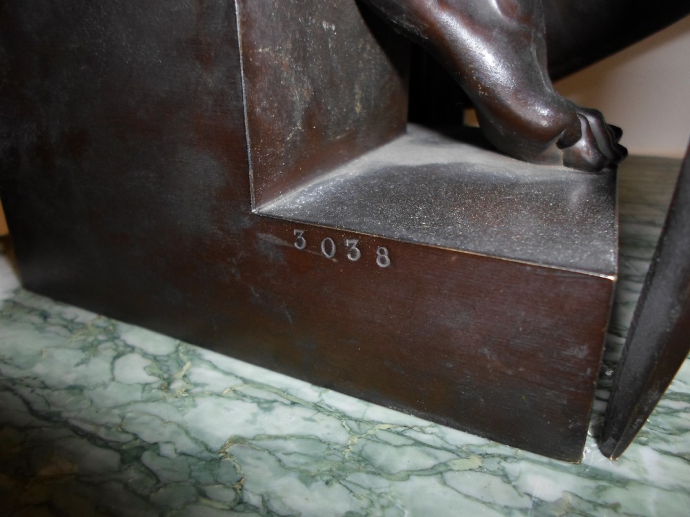 VERY HEAVY VICTORIAN BRONZE FIGURE ON MARBLE PLINTH  View XIII