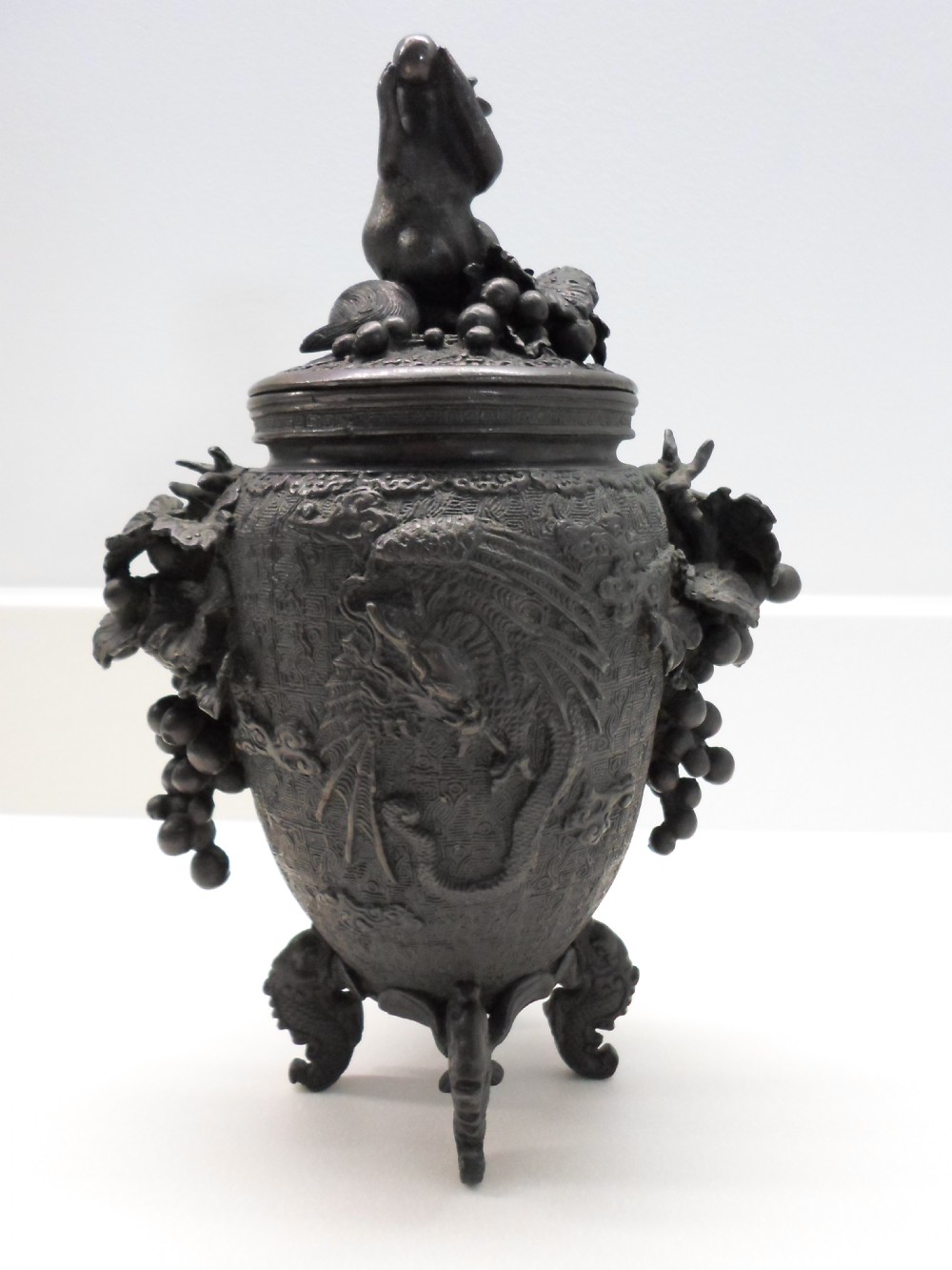 LOVELY QUALITY JAPANESE BRONZE KORO WITH SQUIRREL FINIAL MEIJI PERIOD View IX