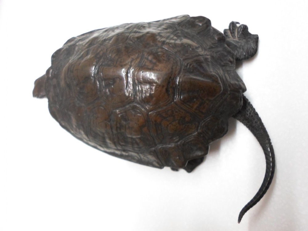 FANTASTIC QUALITY JAPANESE BRONZE OKIMONO TERRAPIN SIGNED MEIJI PERIOD. View V