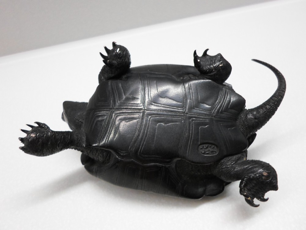 FANTASTIC QUALITY JAPANESE BRONZE OKIMONO TERRAPIN SIGNED MEIJI PERIOD. View VI