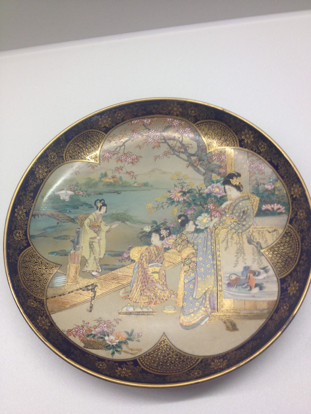 SUPERB QUALITY LARGE JAPANESE SATSUMA PLATE- SIGNED View II