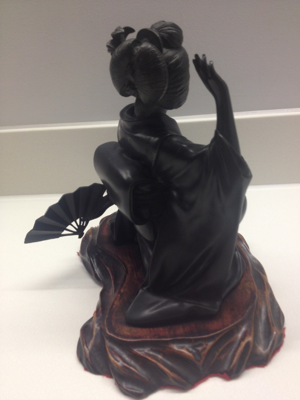 LOVELY QUALITY JAPANESE BRONZE GEISHA ON STAND MEIJI PERIOD . View IV