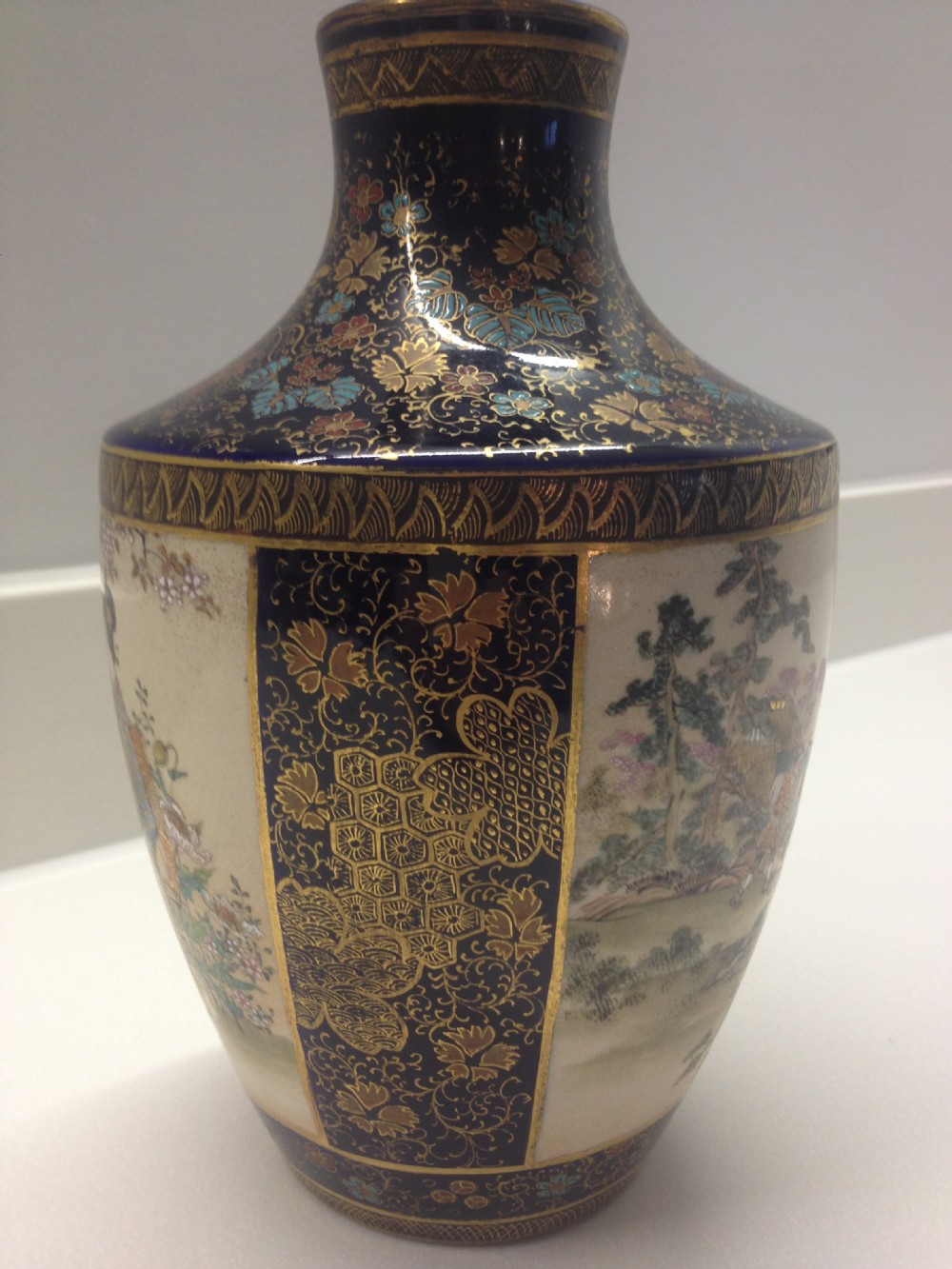 NICE QUALITY UNUSUAL SHAPED JAPANESE SATSUMA VASE View IV