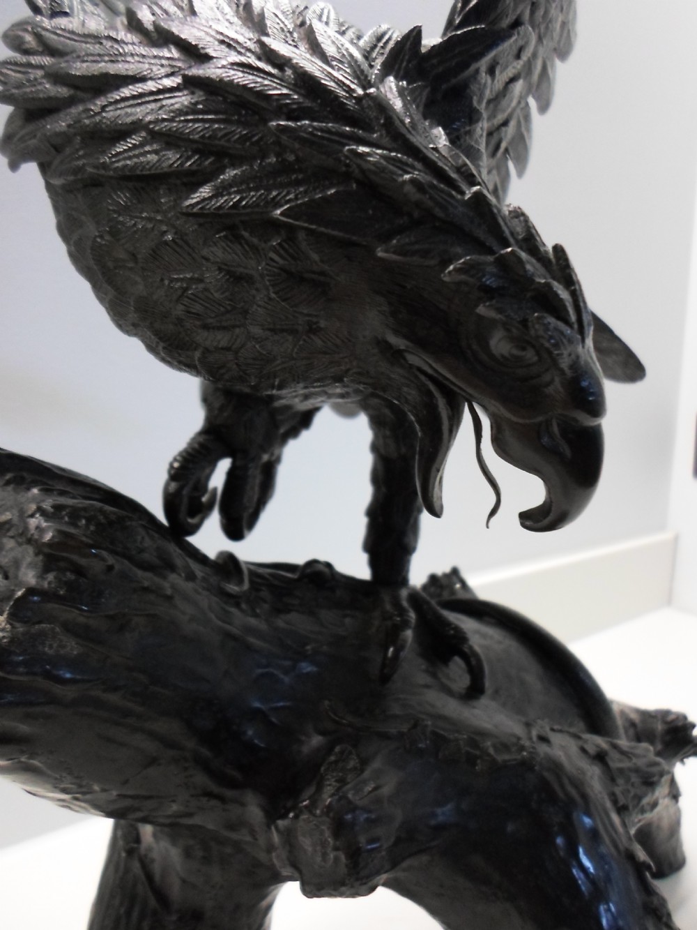 LARGE HEAVY JAPANESE BRONZE EAGLE ON BRANCH MEIJI PERIOD View X