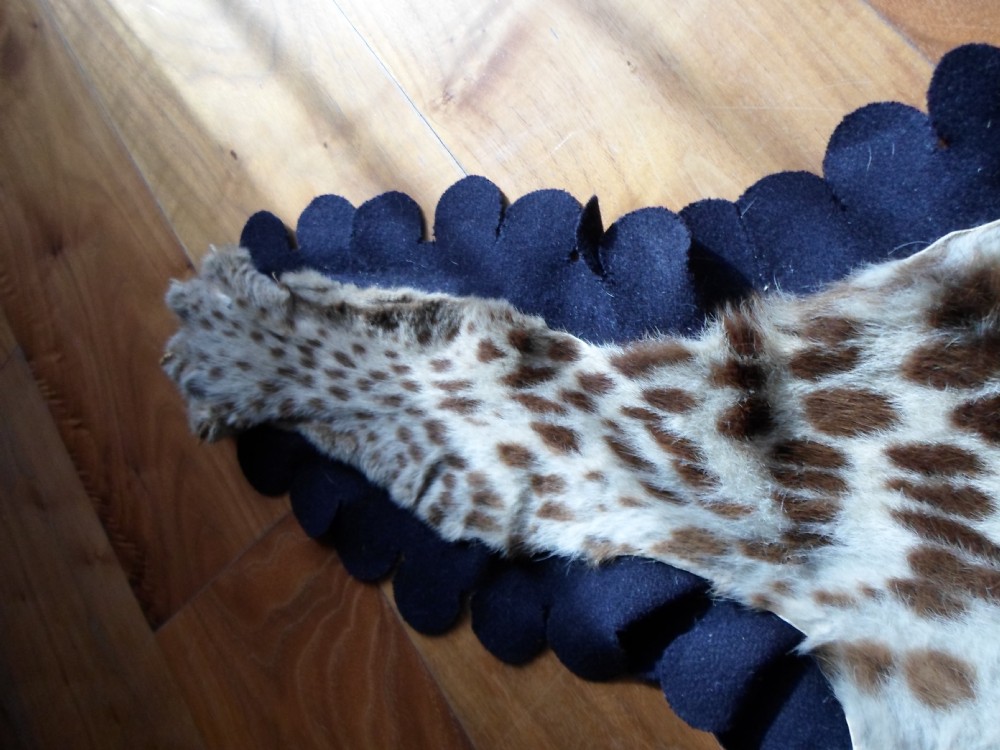 TAXIDERMY MOUNTED HEAD YOUNG LEOPARD SKIN RUG  View VII