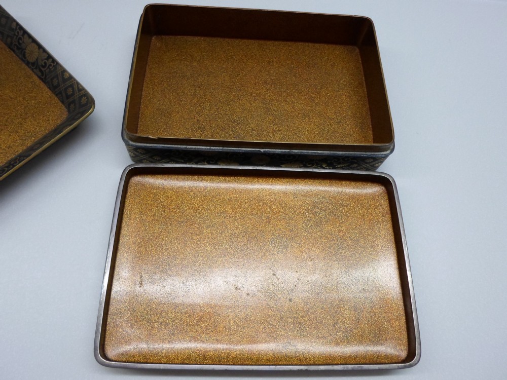 FINE QUALITY JAPANESE LACQUER BOX ON STAND  View VI