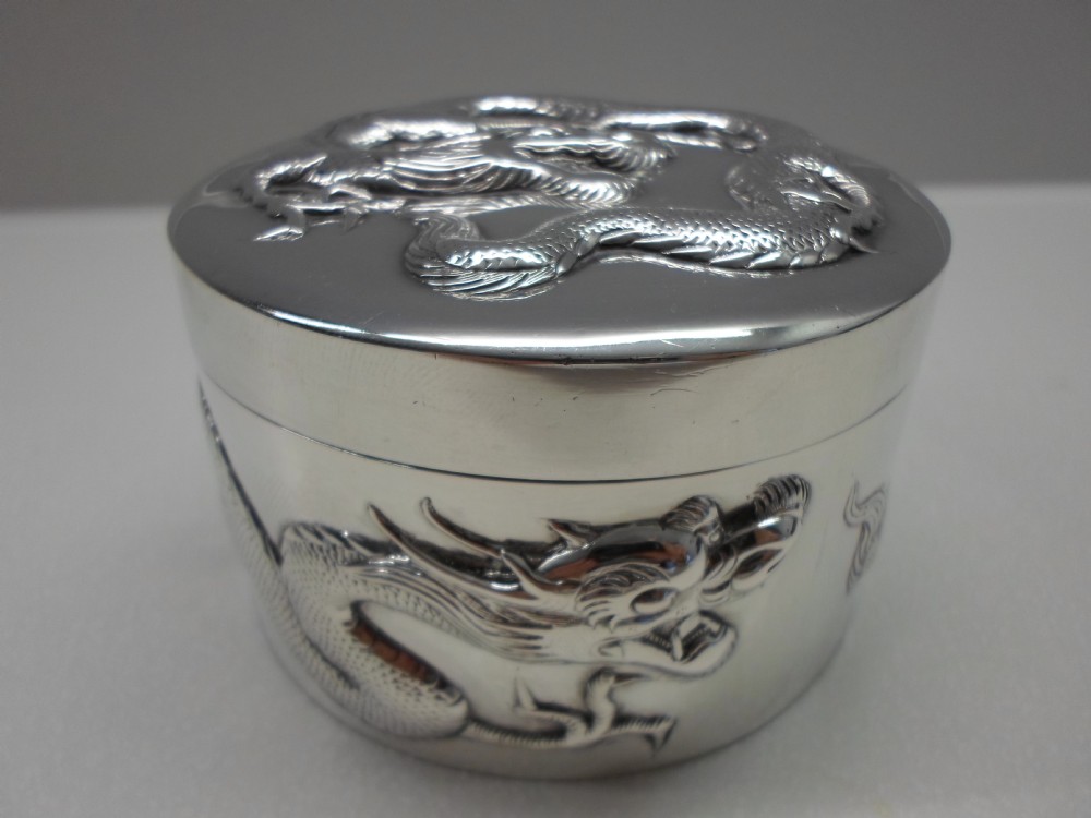 FABULOUS CHINESE SILVER LIDDED BOX WANG HING