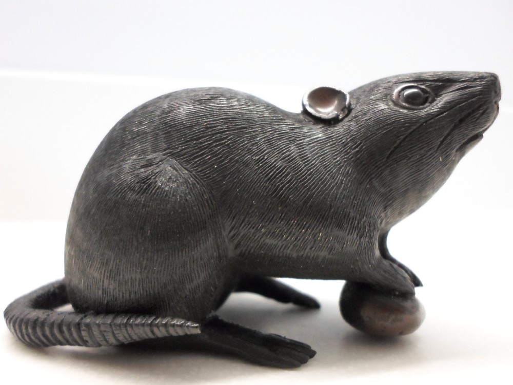  JAPANESE BRONZE OKIMONO OF A RAT SIGNED View II