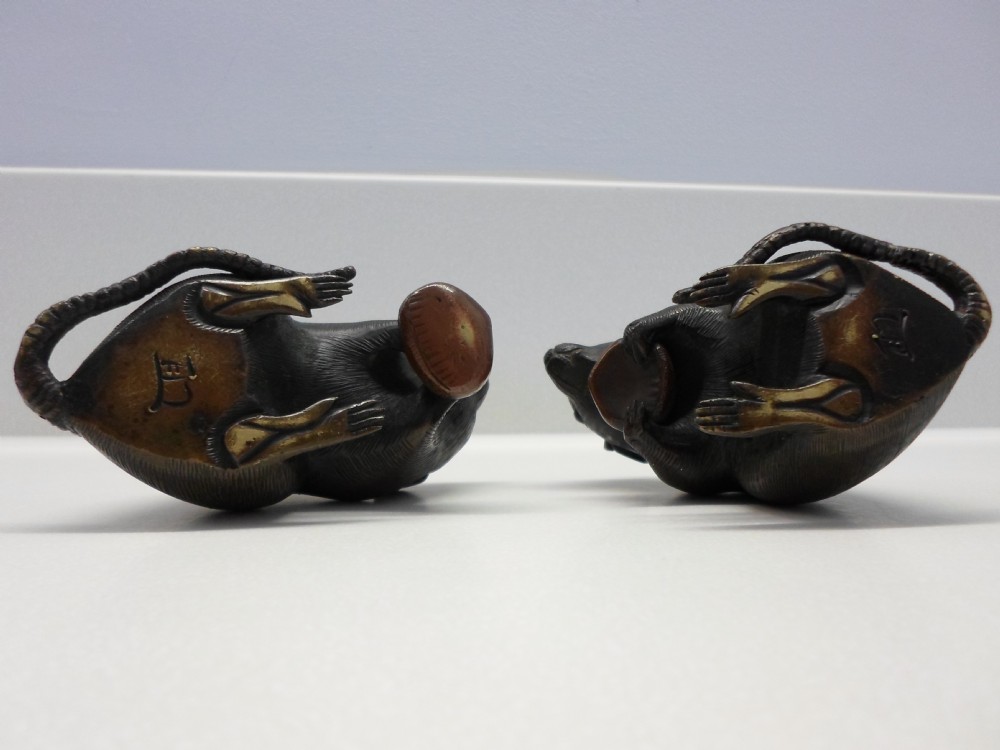 GREAT PAIR OF JAPANESE BRONZE RATS MEIJI PERIOD View VIII