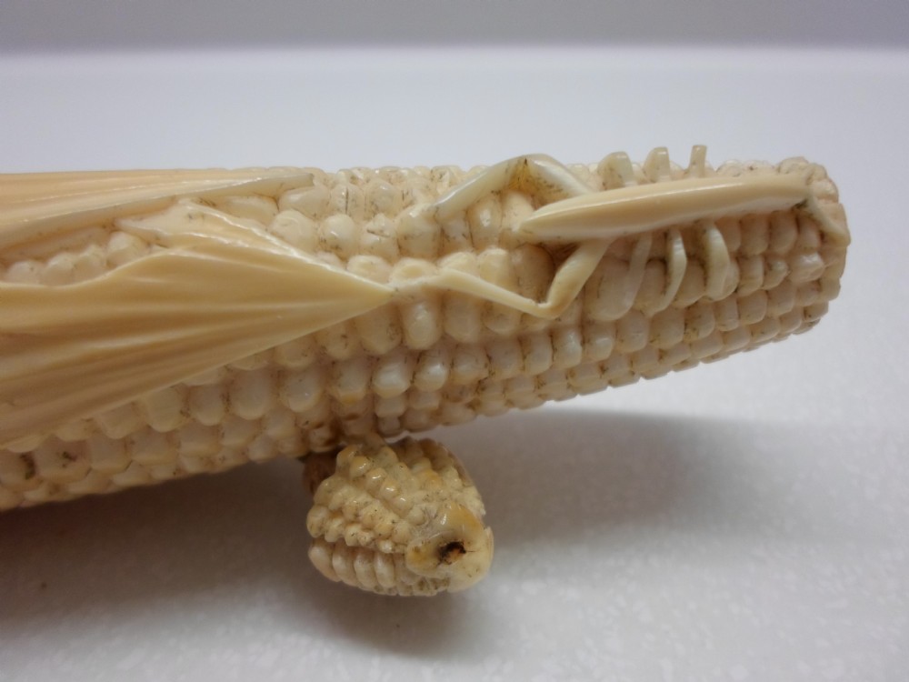 UNUSUAL CHINESE IVORY CORN ON THE COB SCENT BOTTLE View VIII