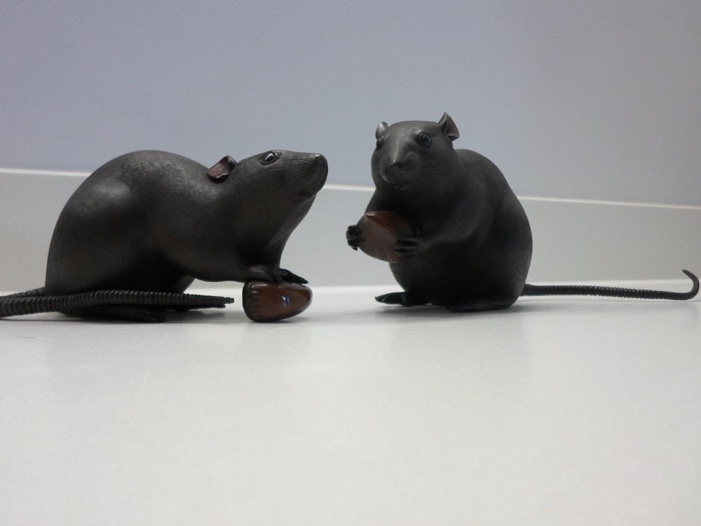 LARGE FINEST QUALITY PAIR OF JAPANESE BRONZE RAT OKIMONO'S  View II
