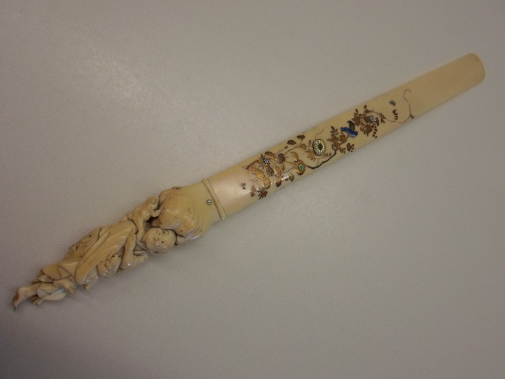 IMPRESSIVE JAPANESE IVORY AND SHIBAYAMA PAGE TURNER 
