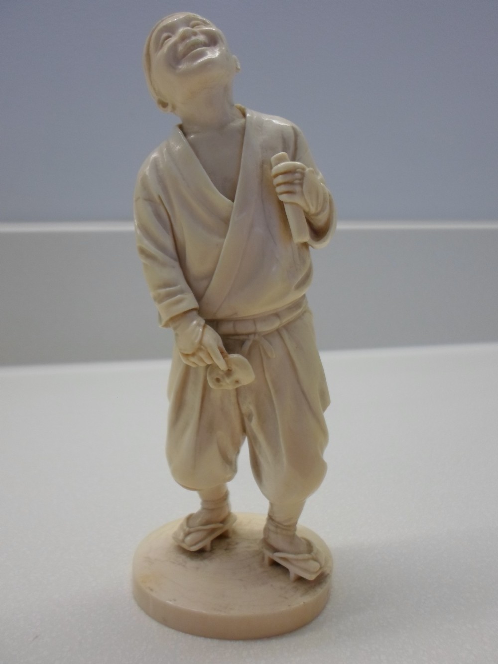 JAPANESE IVORY OKIMONO THEATRICAL CHARACTER SIGNED