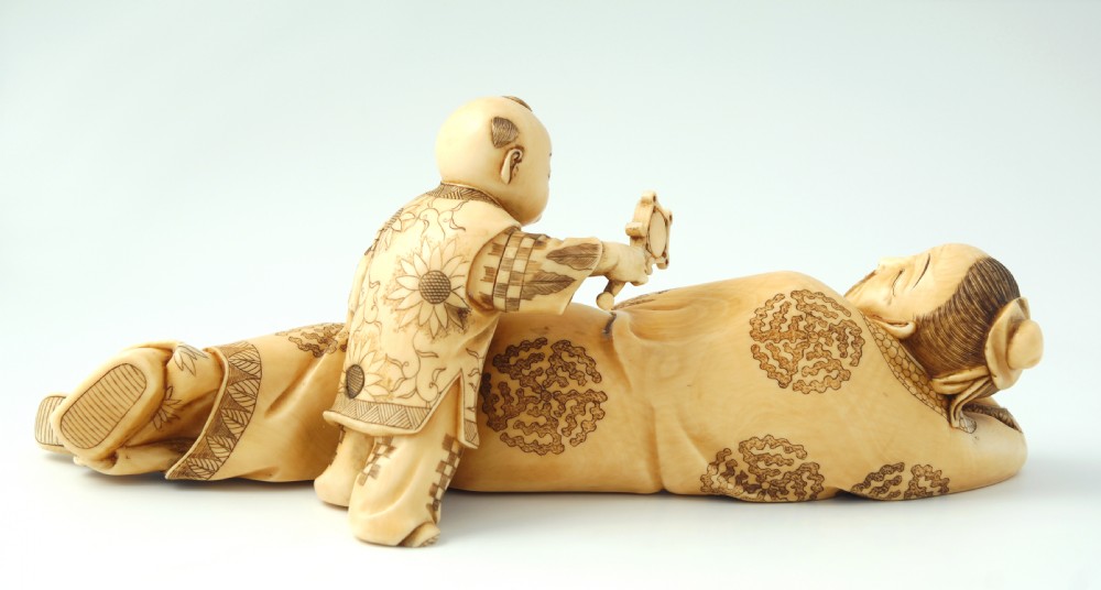 GREAT JAPANESE IVORY OKIMONO FATHER AND SON MEIJI PERIOD View VII
