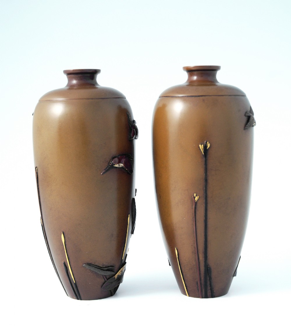 FINE PAIR OF JAPANESE ONLAID VASES MIYABE ATSUYOSHI View VII