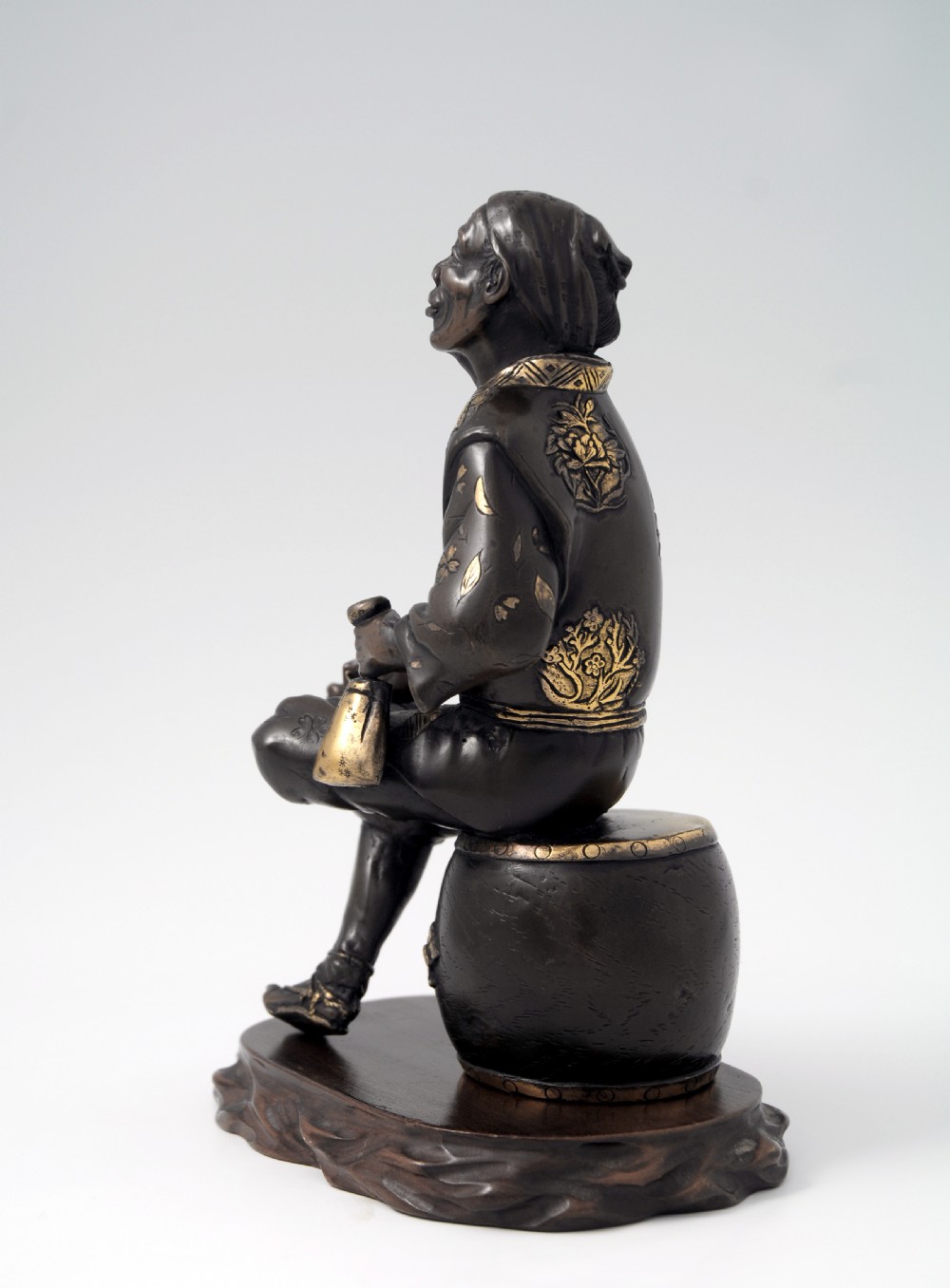 GREAT JAPANESE PARCEL GILT BRONZE MIYAO STYLE OKIMONO View V