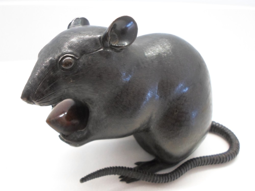 LARGE FINE QUALITY JAPANESE BRONZE OKIMONO RAT  View IV