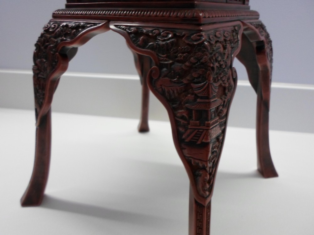 FANTASTIC QUALITY CHINESE CINNABAR LACQUER DISPLAY STAND View V