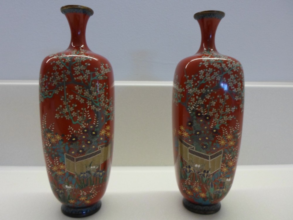 A GOOD PAIR OF SILVER WIRE CLOISONNE VASES MEIJI PERIOD View II