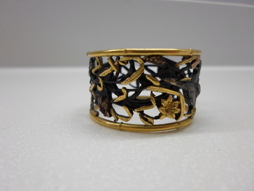 GREAT COLLECTION JAPANESE MIXED METAL NAPKIN RINGS View XIII