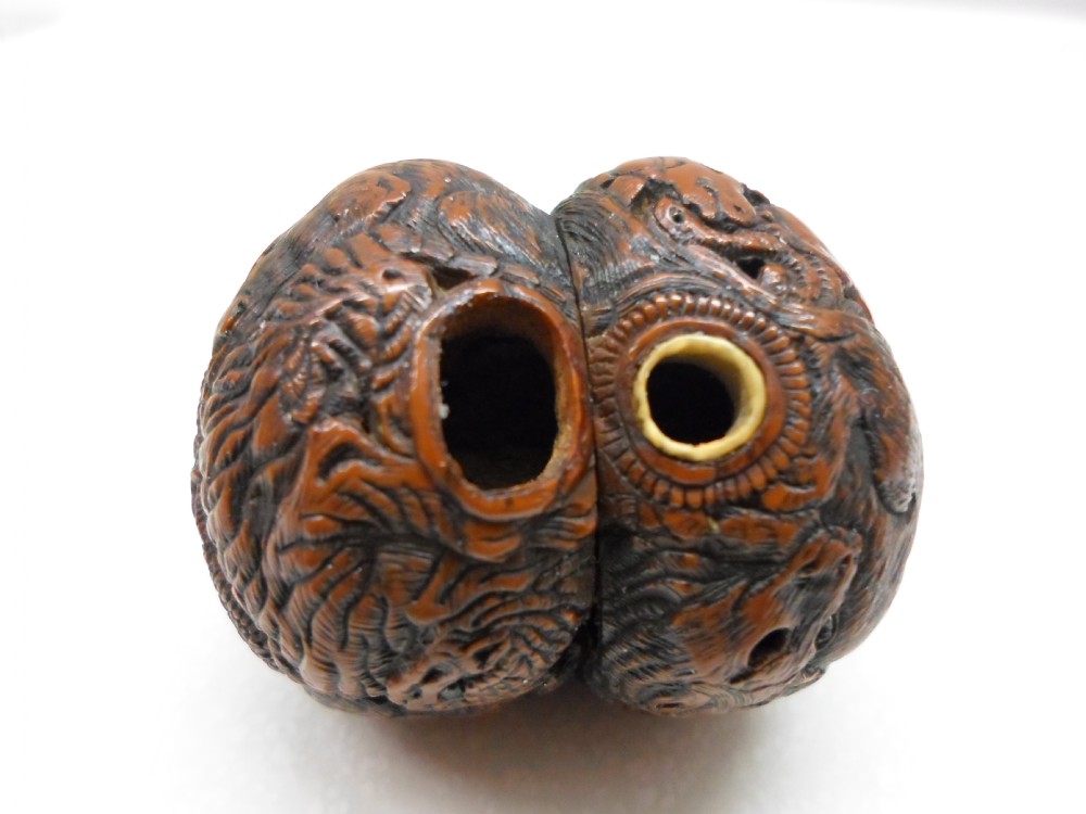 JAPANESE MEIJI PERIOD CARVED NUT ZODIAC NETSUKE View III
