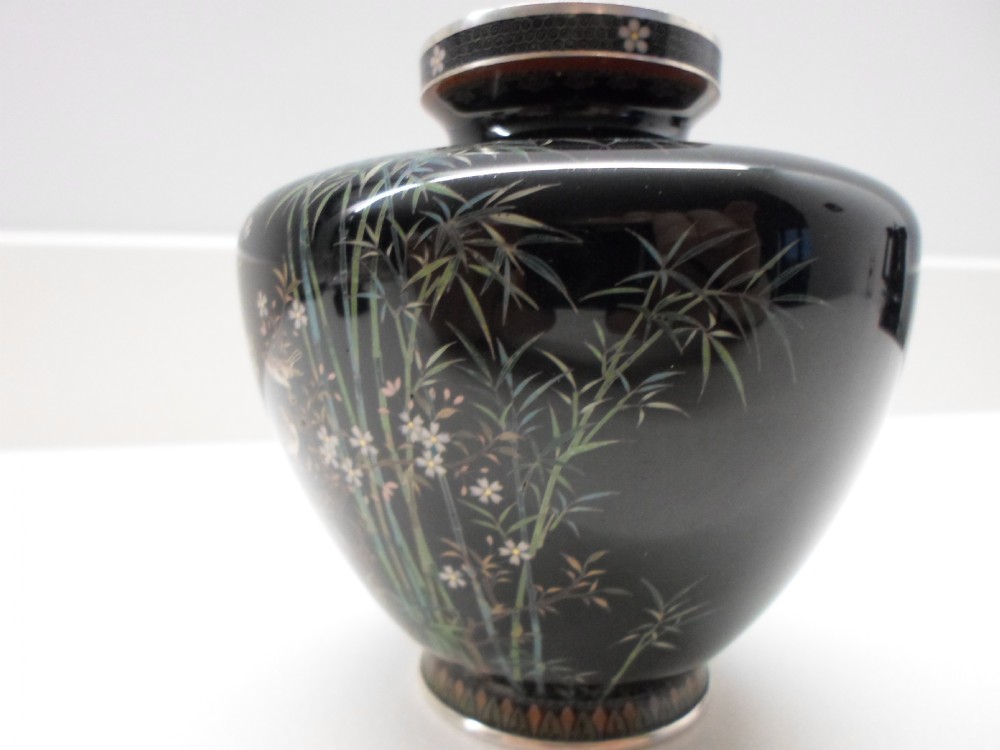 GOLD WIRE JAPANESE CLOISONNE VASE MEIJI PERIOD View V