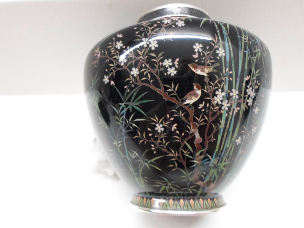 GOLD WIRE JAPANESE CLOISONNE VASE MEIJI PERIOD View VI