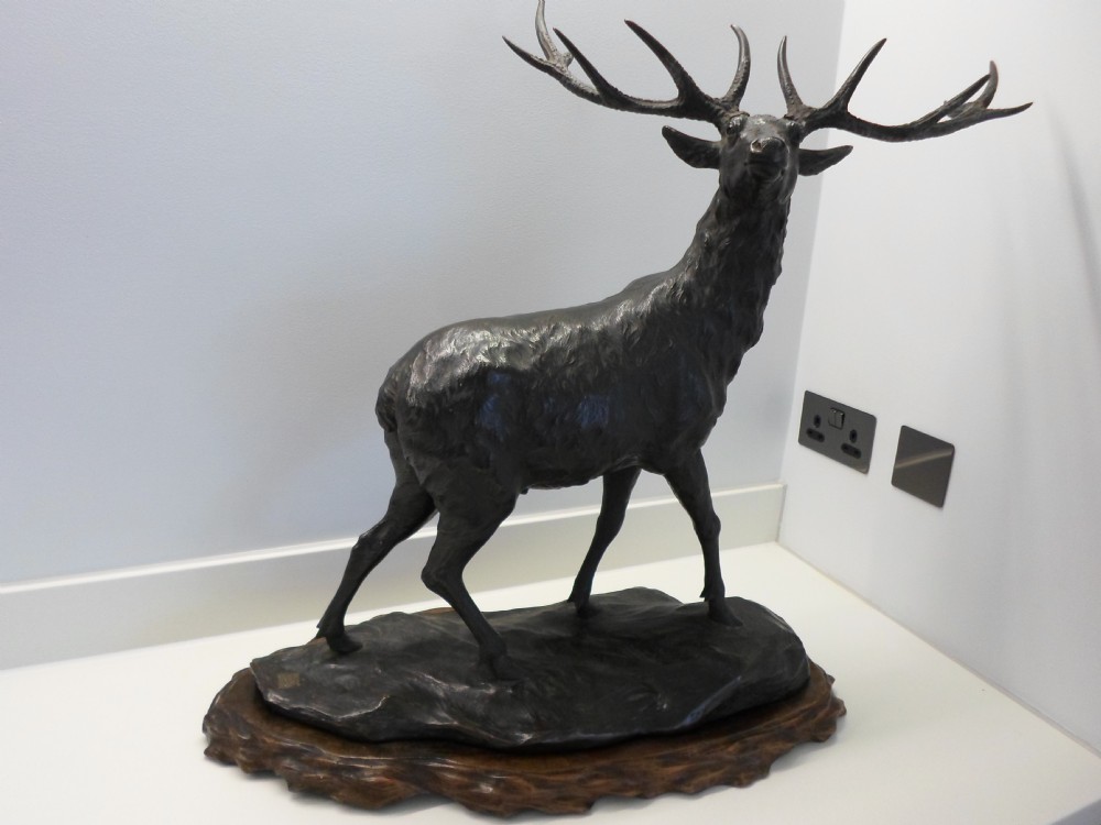 OUTSTANDING QUALITY LARGE JAPANESE BRONZE STAG GENRYUSAI SEIYA View III