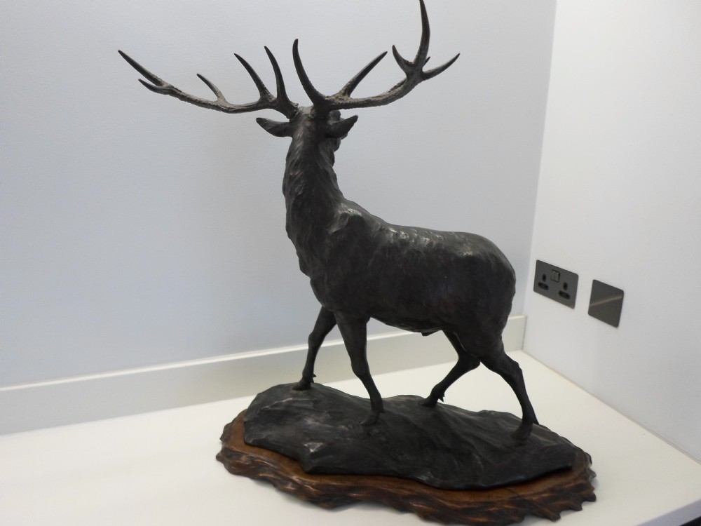 OUTSTANDING QUALITY LARGE JAPANESE BRONZE STAG GENRYUSAI SEIYA View IX
