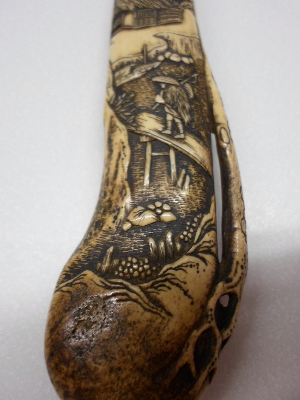 FINE QUALITY JAPANESE STAG ANTLER KISERUZUTSU (PIPE CASE) View VI