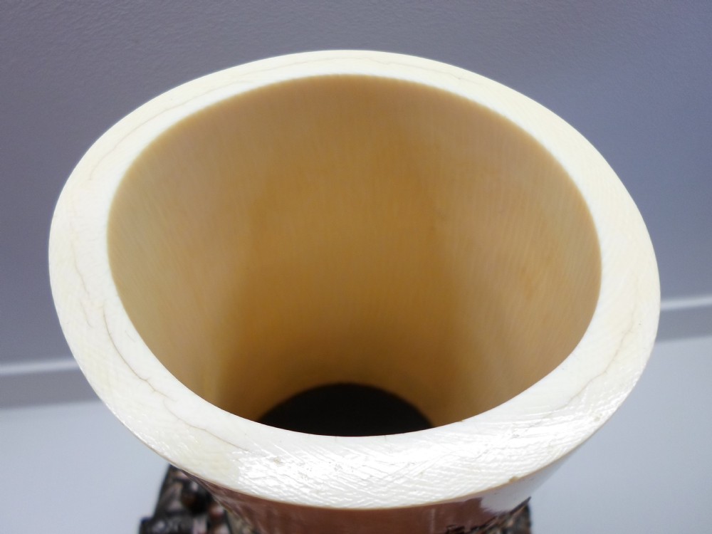 STUNNING LARGE JAPANESE SHIBAYAMA IVORY TUSK VASE ON STAND View XI