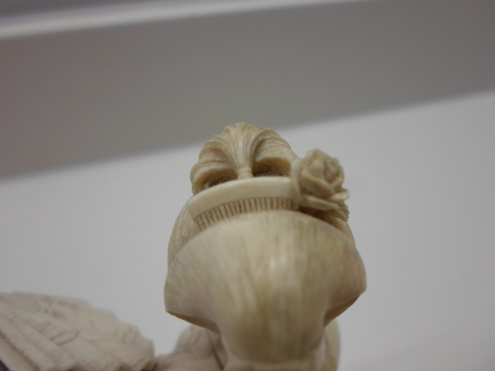 EXCEPTIONAL QUALITY JAPANESE IVORY BEAUTIFUL BIJIN 